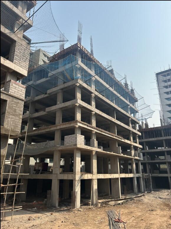 Grand Calistaa – Premium 3BHK- 4BHK Flats in Vesu, Surat (15)
