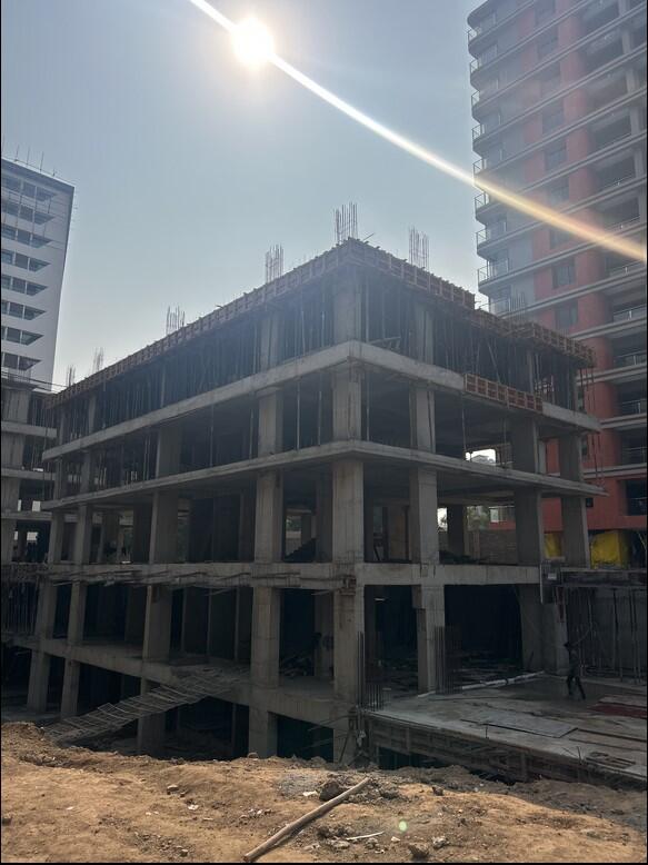 Grand Calistaa – Premium 3BHK- 4BHK Flats in Vesu, Surat (16)