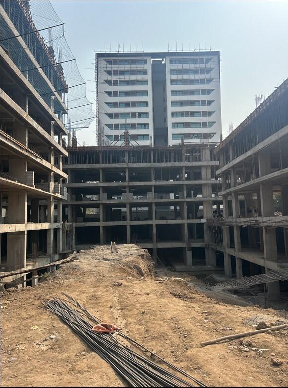 Grand Calistaa – Premium 3BHK- 4BHK Flats in Vesu, Surat (18)